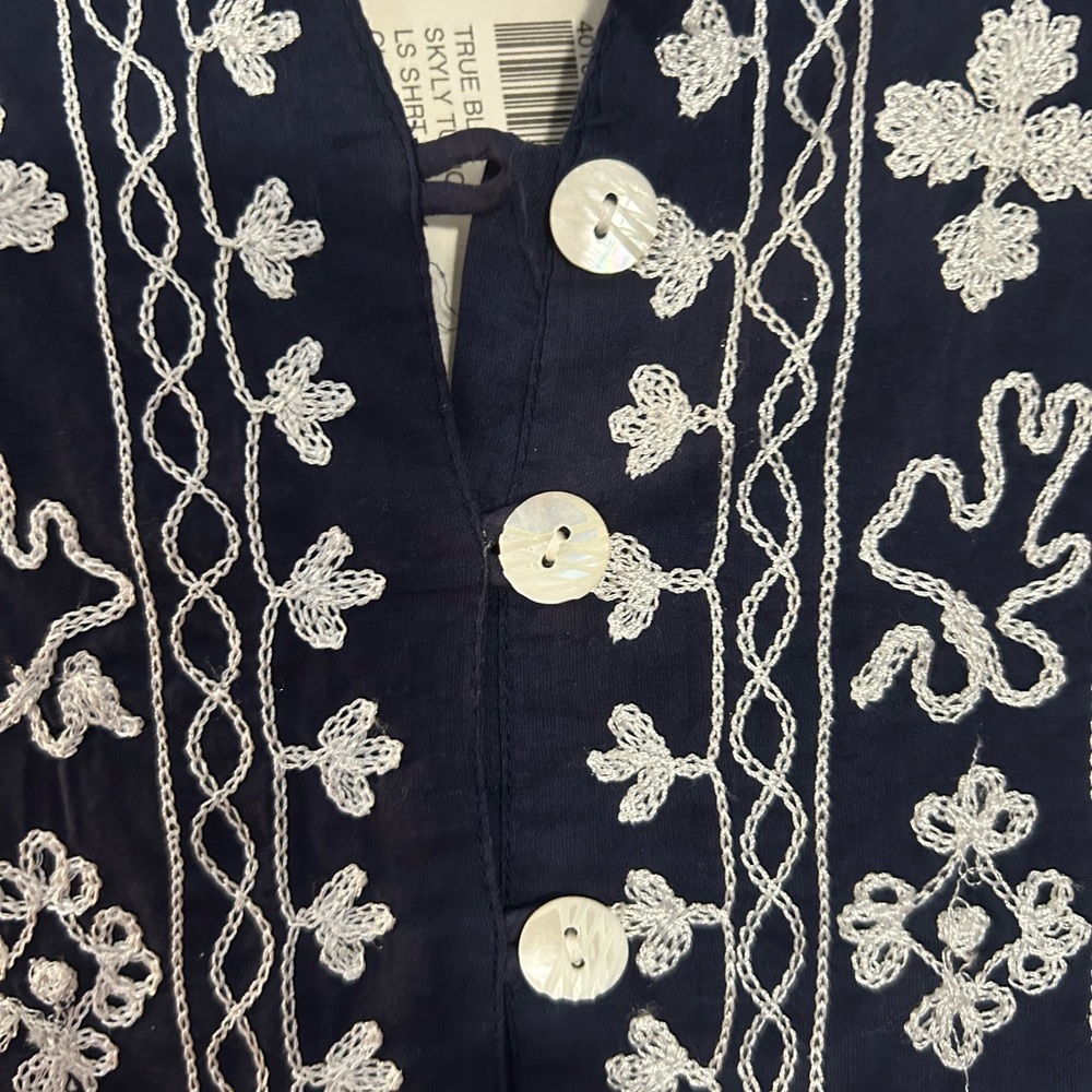 Chico's Dark Blue Floral Embroidered Tunic Size 3 (Chico’s) - Picture 6 of 13